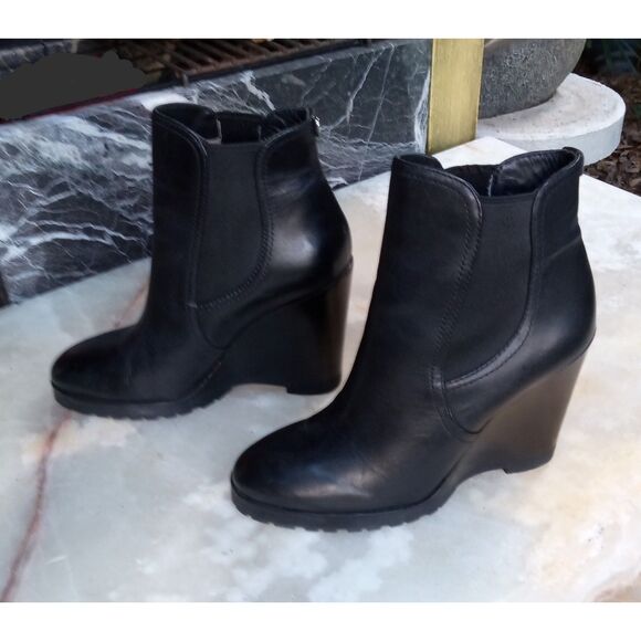 Michael Kors Thea Wedge Boot Women's sz. 8.5 - Picture 3 of 12